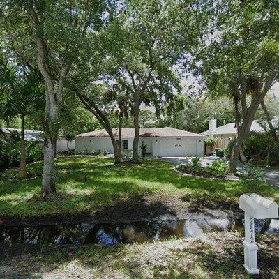 2472 Harbor Rd, Naples, FL 34104