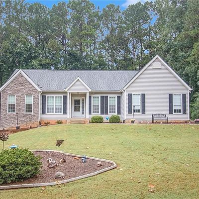 25 Bedford Forrest Dr, Sharpsburg, GA 30277