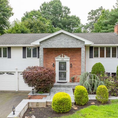 25 Birch Hill Dr, West Hartford, CT 06107