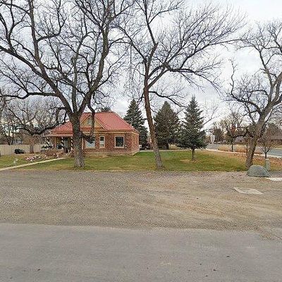 25 E 6 Th St S, Cowley, WY 82420