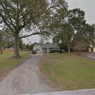 250 Druilhet St, Jeanerette, LA 70544