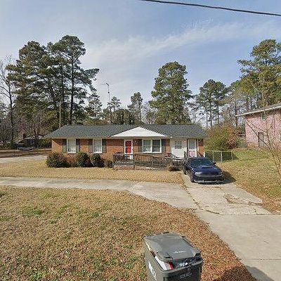 2509 E Brinkley Dr, Spring Lake, NC 28390