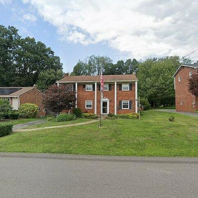 251 Shafer Rd, Coraopolis, PA 15108