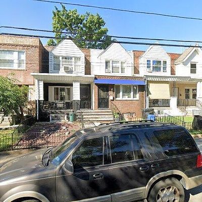 2524 S 61 St St, Philadelphia, PA 19142