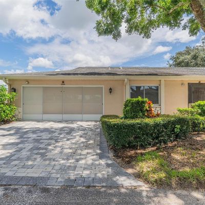 2526 Lancaster Dr, Sun City Center, FL 33573