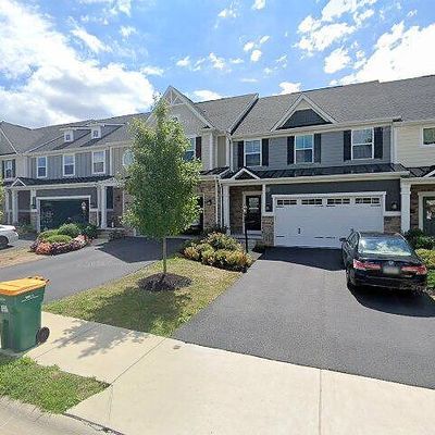 2528 Adele Ct, Sewickley, PA 15143