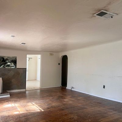 2541 La Vega Dr Sw, Albuquerque, NM 87105