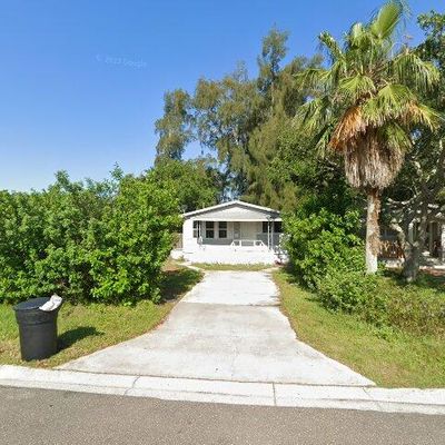 2547 Kingston St S, Saint Petersburg, FL 33711