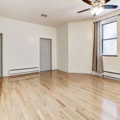 258 Barrow St #1 C, Jc Downtown, NJ 07302