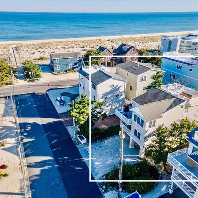 26 52nd St, Long Beach Township, NJ 08008