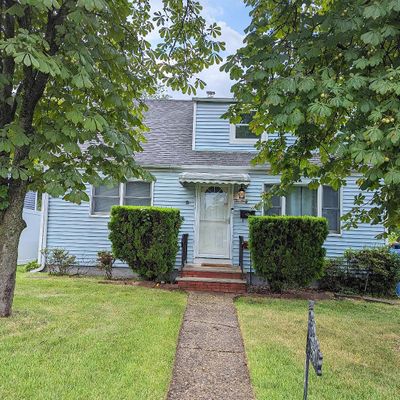 260 Bunns Ln, Woodbridge, NJ 07095