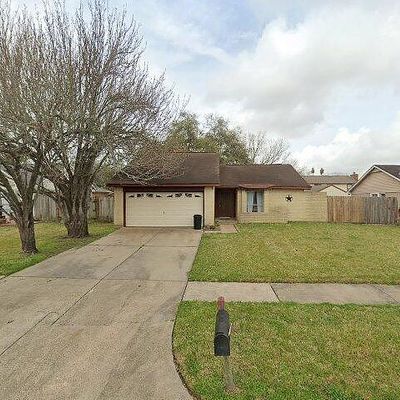 2608 Northern Dr, League City, TX 77573