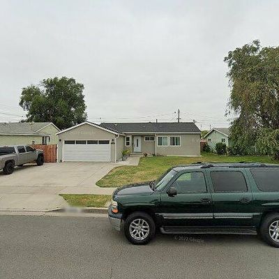 2609 W Shadow Ln, Anaheim, CA 92801