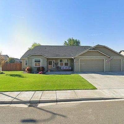 2610 Madrona Loop, West Richland, WA 99353