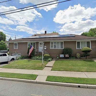 264 Jefferson Ave, Hasbrouck Heights, NJ 07604