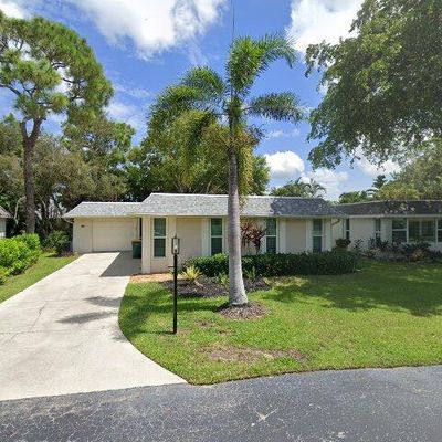 265 Yorkshire Ct, Naples, FL 34112