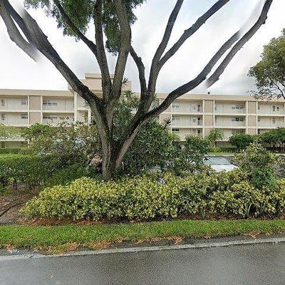 2651 S Palm Aire Dr #105, Pompano Beach, FL 33069