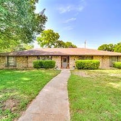 226 Woodbrook Dr, Desoto, TX 75115