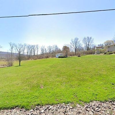 2306 Milwaukee Rd, Clarks Summit, PA 18411