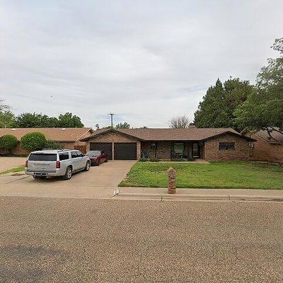 231 Sandalwood Ln, Levelland, TX 79336