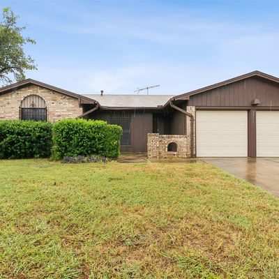 2313 Windsor Ct, Bedford, TX 76022