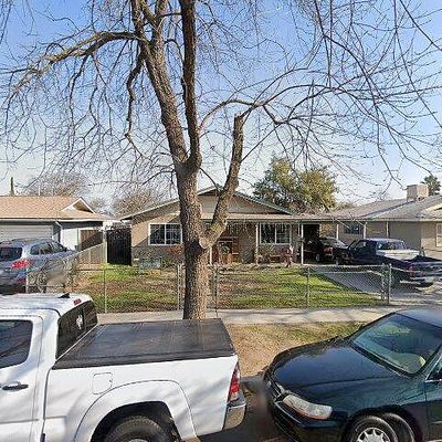 2319 S Weller Ave, Fresno, CA 93706