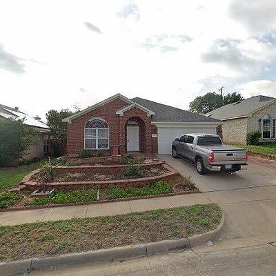 232 Goldeneye Ln, Fort Worth, TX 76120