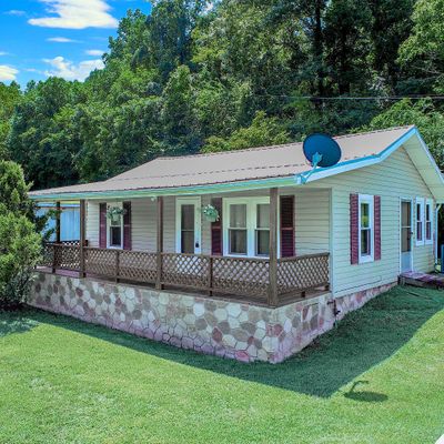 2323 Bogard Rd, Newport, TN 37821