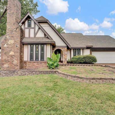 2323 E Lake Oaks Dr, Bartlett, TN 38134