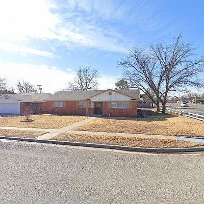 2329 57 Th St, Lubbock, TX 79412