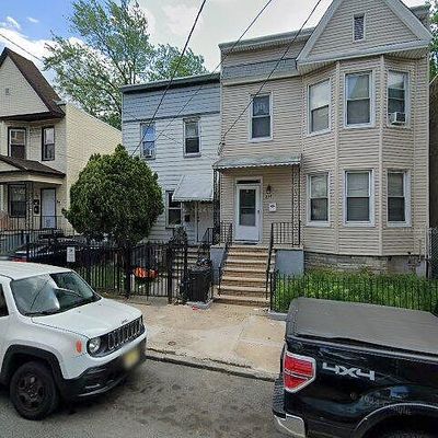 233 Bidwell Ave, Jersey City, NJ 07305