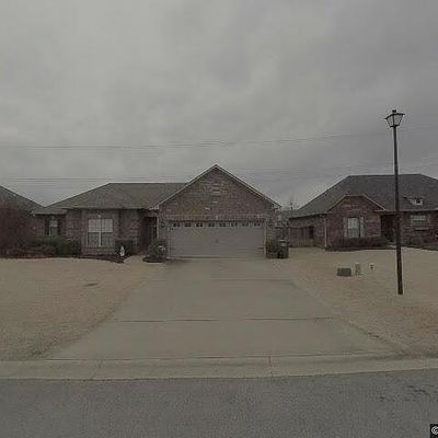 235 Four Winds Dr, Conway, AR 72034