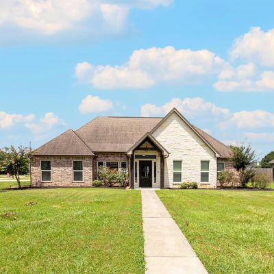 235 Hannah Ln, Lumberton, TX 77657