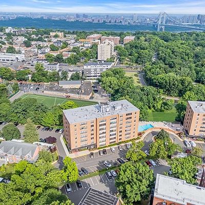 2352 Linwood Ave #6 A, Fort Lee, NJ 07024