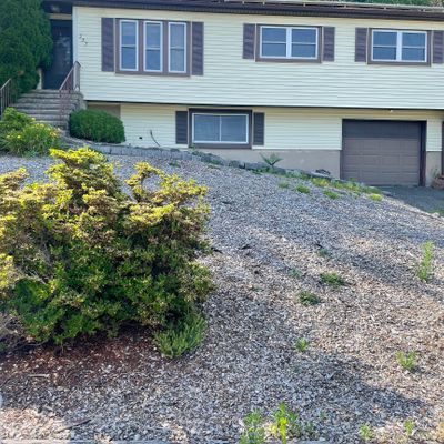 237 Bluebird Dr, Naugatuck, CT 06770