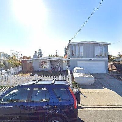 2379 Barry St, Napa, CA 94559