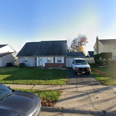 24 Hopkins Ln, Willingboro, NJ 08046