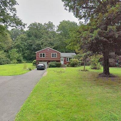 24 Longate Rd, Clinton, CT 06413