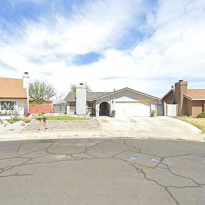 240 Richard Ct, Ridgecrest, CA 93555