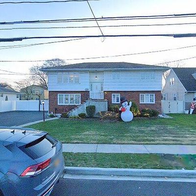 2404 Rugby St, East Meadow, NY 11554