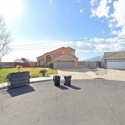 2889 W Dawnview Dr, Rialto, CA 92377