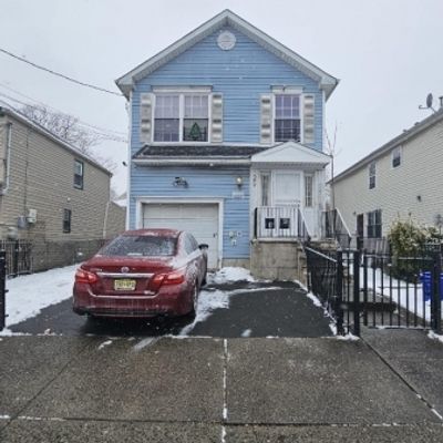 29 Jacob St, Newark City, NJ 07103