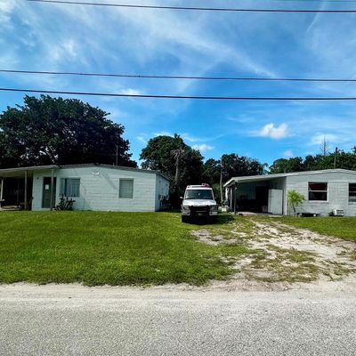 2906 Carver St, Fort Pierce, FL 34947