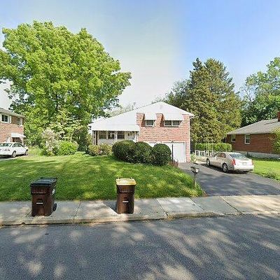 2906 N Wales Rd, Norristown, PA 19403