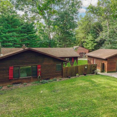 29601 Timberlane Dr, Waterford, WI 53185