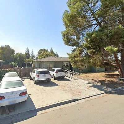 297 W Gail Ave, Tulare, CA 93274