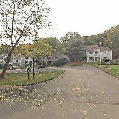 3 Brookwood Dr #D, Rocky Hill, CT 06067