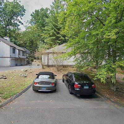 3 Earls Ct #G, Farmington, CT 06032