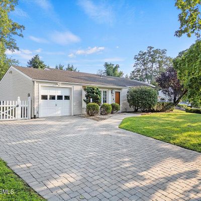 3 Moak Dr, Hazlet, NJ 07730