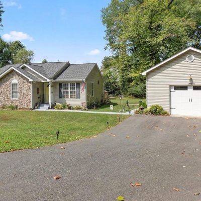 3 Spring Ct, Fredericksburg, VA 22405